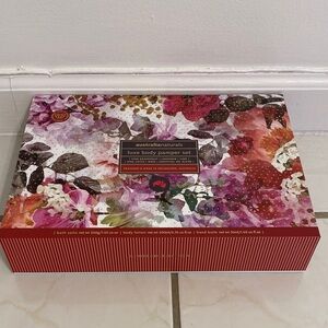 Luxe Body Pamper Set - Multicolor